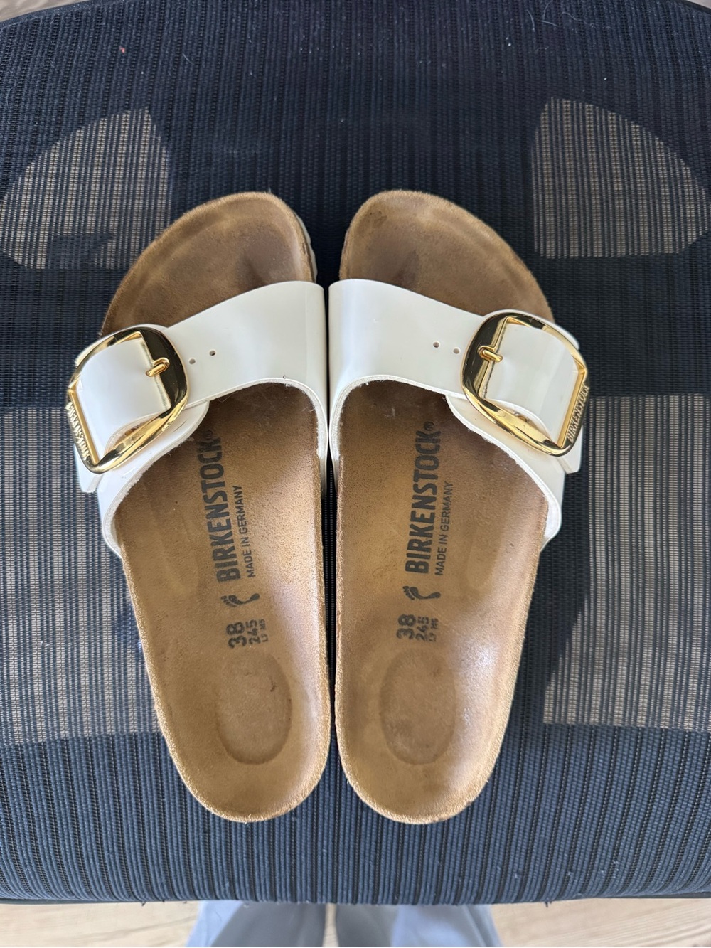 Birkenstock - Madrid Big Buckle Slide/Sandal in White Leather, Size 38